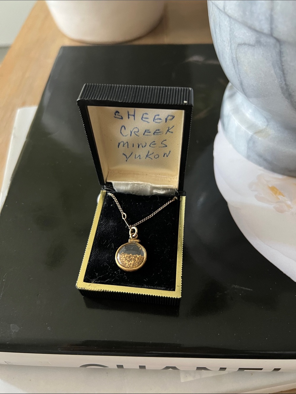 Vintage Gold Bezel Pendant filled with 23kt Natural Gold Flakes